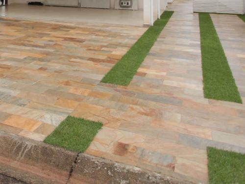 Sidewalk - Yellow "São Tomé" quartzite stone